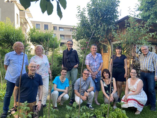 Der Vorstand des WWF Region Basel; hintere Reihe (von links): Jost Müller Vernier (Geschäftsführer), Brigitte Strondl, Dorothea de Gruyter, Thomas Haug, Fabienne Kim, Jürg Stähli (Vizepräsident); vordere Reihe: Harald Friedl, Véronique Andreoli und Claude Wyler (Copräsidium), Elisabeth Augstburger, Nora Kaiser-Hungerbühler (wissenschaftliche Mitarbeiterin). Nicht auf dem Bild: Bruno von Allmen, Dieter Burkhard, Eveline Rommerskirchen. Foto: Manon Vernier