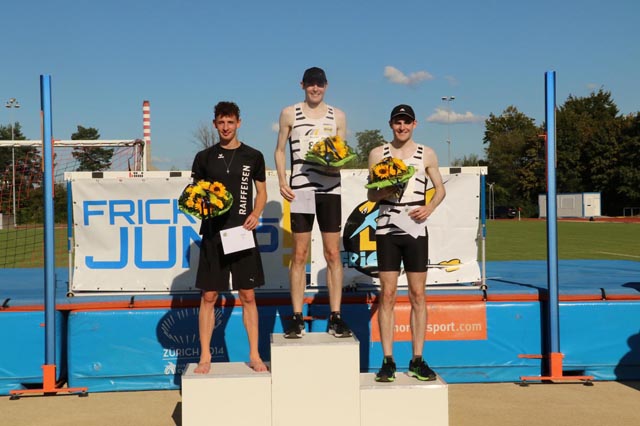 Das Siegerinnenpodest im Hochsprung des FricktalJump! 2020 Foto: zVg