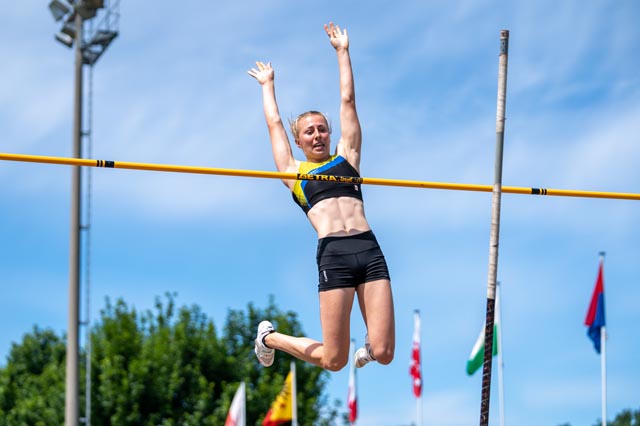 Schweizermeisterin U18 Stabhochsprung Romy Burkhard Foto: Athletix
