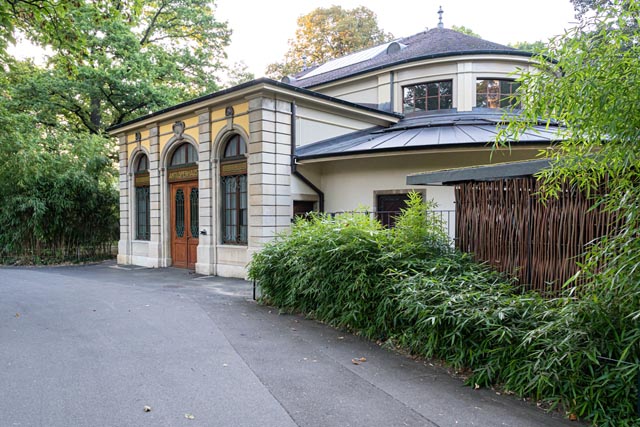 Das Antilopenhaus, das älteste Tierhaus im Basler Zoo, erstrahlt von innen und aussen in neuem Glanz. Foto: Zoo Basel