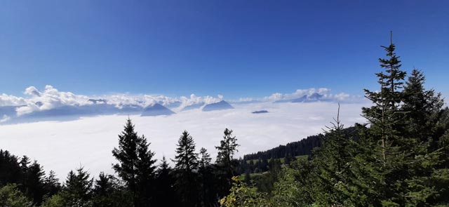 Alpenpanorama bei der Wanderung. Foto: zVg