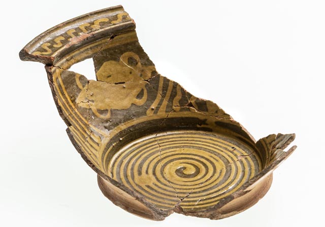 Eine Verzierung verrät das Alter. Ab dem 17. Jahrhundert fand diese Verzierungstechnik weite Verbreitung. Foto: Kantonsarchäologie Aargau, © Kanton Aargau