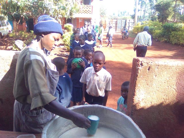 Die Familie Hauri lädt am kommenden Samstag ein zum Suppentag zugunsten des Hilfsprojekts „Udugu“. Foto: zVg 