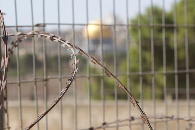 Golden Dome hinter Stacheldraht. Foto: Leszek Ruszkowski