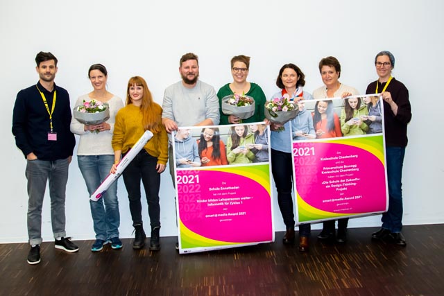 Gruppenbild mit Vertreterinnen und Vertretern der Schulen und von imedias: Elia Lutz, imedias; Barbara Schaub und Sonja Hartmann, Schulen Dorneckberg; Philipp Fischer und Daniela Lerjen, Schule Ennetbaden; Daniela Reichholf und Silvia Reinhard, Primarschule Brunegg (Kreisschule Chestenberg), Judith Mathez, imedias (v.l.). Foto: Eugen Notter.