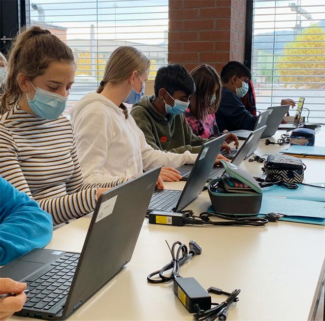 Das diitale Zeitalter hat in der Schule in Frick begonnen.Foto: zVg