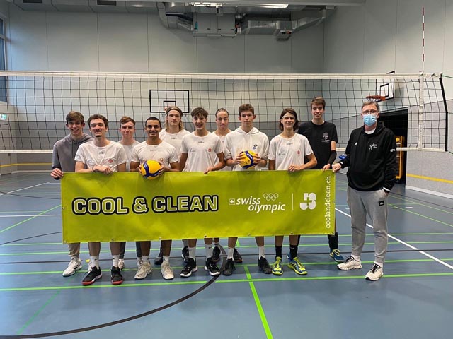 Alle Mitglieder der Nachwuchsfördergefässe bei Swiss Volley Region Aargau sind Mitglied bei «cool and clean» und bekennen sich zu den Commitments der Suchtprävention. Foto: zVg