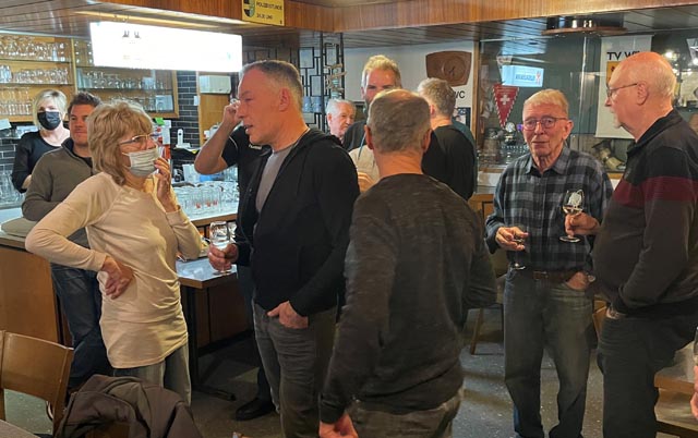  Die Turner des MTV Wil hielten ihre Jubiläums-Generalversammlung im Restaurant Hirschen ab, wo vor 50 Jahren alles begonnen hatte. Foto: Christian Weber