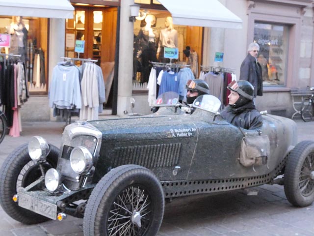 Oldtimer-Rallye "Histo-Monte" rollt durch Rheinfelden