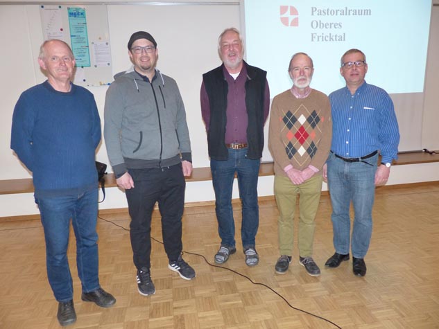 Verantwortlich für den Pastoralraum «Oberes Fricktal» (von links): Christoph Küng, Ulrich Feger, Martin Linzmeier, Leo Stocker und Patrik Suter. Foto: zVg