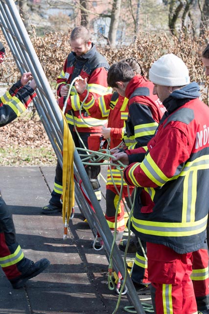 Seilhandwerk für den Rettungsdienst. Fotot: zVg