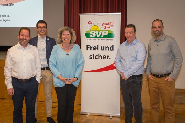 Der Vorstand der SVP Bezirk Rheinfelden: Stefan Müller, Cedric Meyer, Jris Pümpin-Reiffer, Manuel Ackermann, Christian Sägesser (von links). Foto: zVg