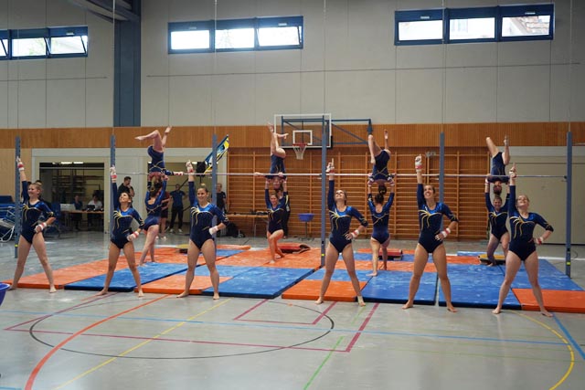 Schlusspose der Reckturnerinnen nach einer grandiosen Vorstellung. Foto: zVg