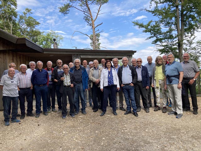 Die ehemaligen Gemeindeammänner des Bezirks Laufenburg beim Waldhaus von Gipf-Oberfrick. Foto: Dieter Deiss