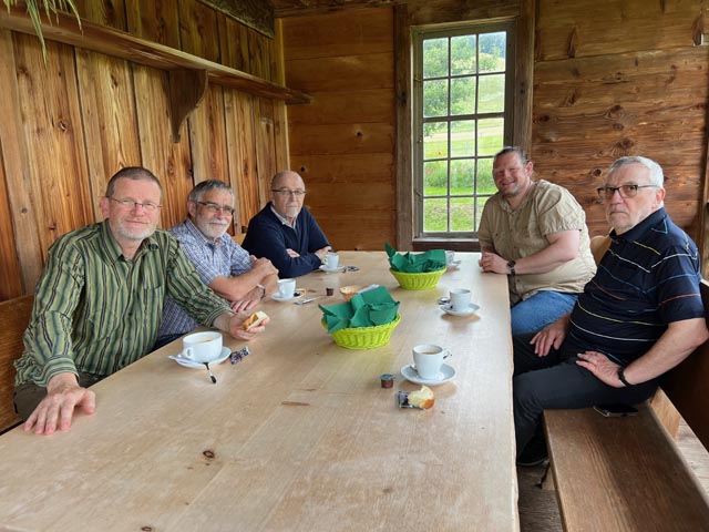 Die Büchermänner beim «Zmorge». Foto: zVg