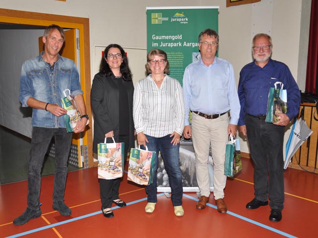Die Neuen (von links): Andy Thommen, Nadja Studer, Manuela Wiederkehr, Gunthard Niederbäumer und Thomas Rohrer. Foto: Jörg Wägli