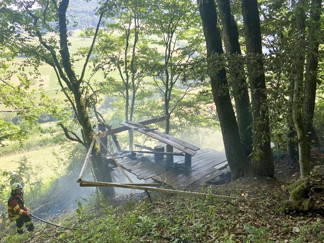 Brand bei der Polenstrasse in Thalheim. Foto: Polizei AG