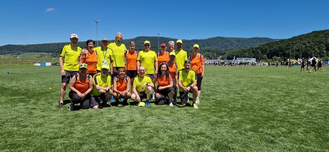 Eine fröhliche Turnerschar trotz eines verletzungsbedingten Ausfalls. Foto: zVg