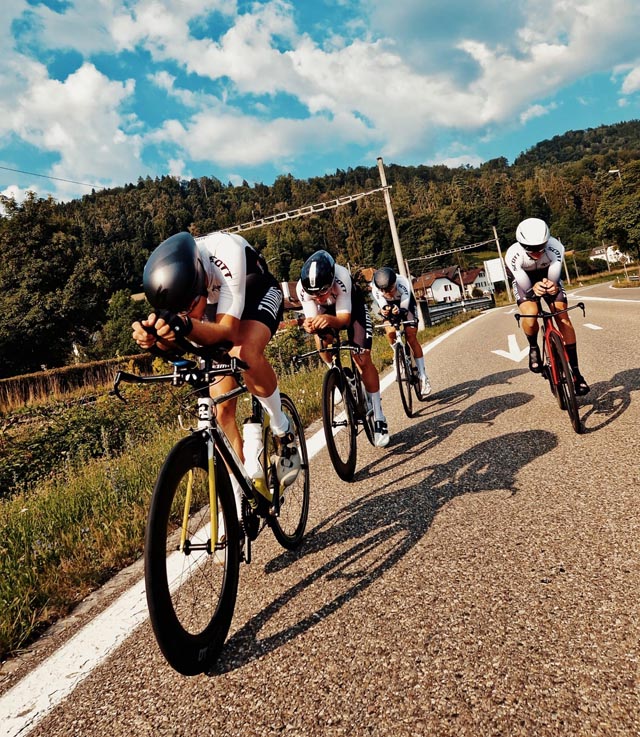 Team Taurus mit den Sulzern Cyrill Steinacher und Jonas Stäuble im Kampf gegen die Stoppuhr. Foto: zVg