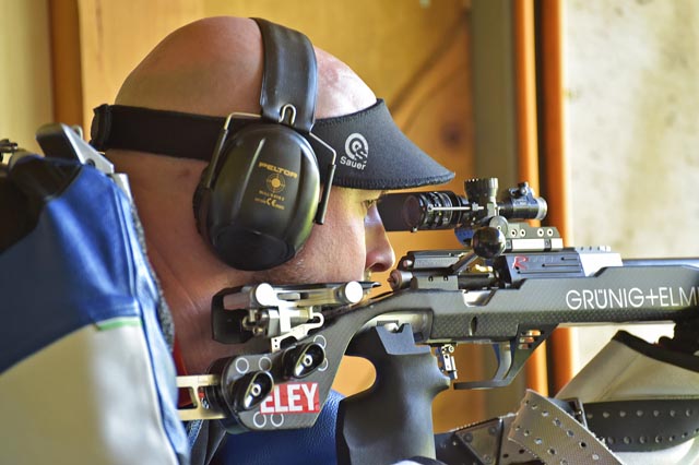 Stefan Bereuter war im Schweizer Gruppenmeisterschaftsfinal der 50-m-Gewehrschützen in der Qualifikation und im Final der beste Liegendschütze im Team von Villmergen. Archivfoto: wr   