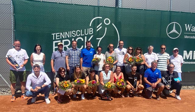 Strahlende Sieger und glückliche Sponsoren. Foto: zVg