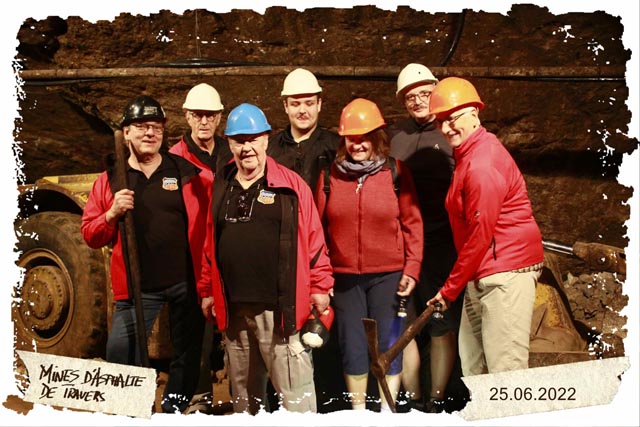 Die Rheinfelder Schützen beim Besuch der Asphaltminen. Foto: zVg   