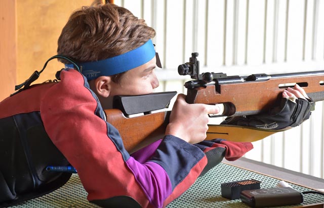 Sieger in der Kategorie U15 liegend frei: Der Wohler Dominik Koch. Foto: wr