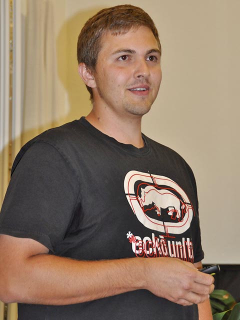 Praktiker Kevin Sonder referiert zur PVA Schulhaus Bözen. Foto: Vreni Weber