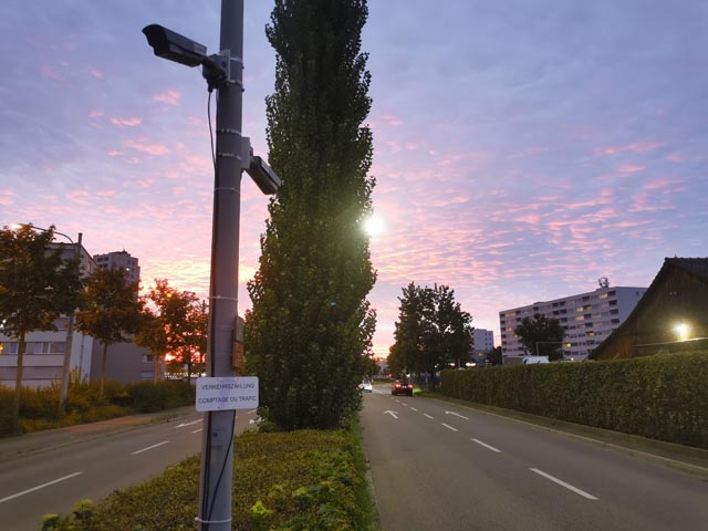 Beispiel einer installierten Kamera. Foto: © SwissTraffic