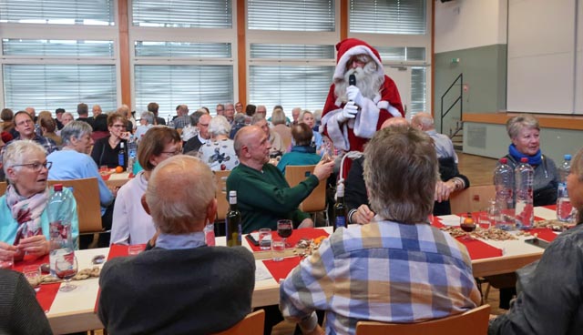 Der Samichlaus besuchte die Senioren in Kaisten. Foto: zVg