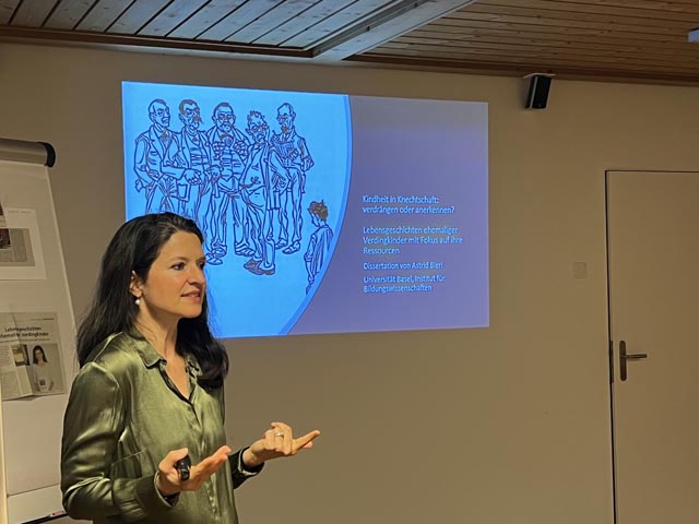 Astrid Bieri stellt ihre Dissertation über Verdingkinder vor. Foto: zVg