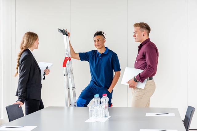 n der Lehrstellenbörse lernen Jugendliche Betriebe kennen, die noch Lehrlinge suchen. Foto: ask!