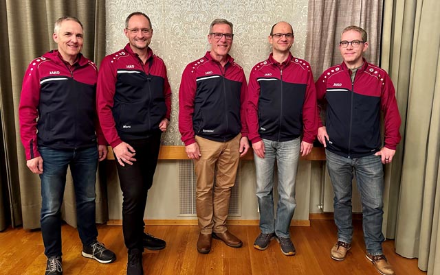 Der neu gewählte Vorstand (v.l.): Andreas Beer, Marc Böller, Armin Bieli, Sepp Wismer und Steve Hirst. Foto: zVg