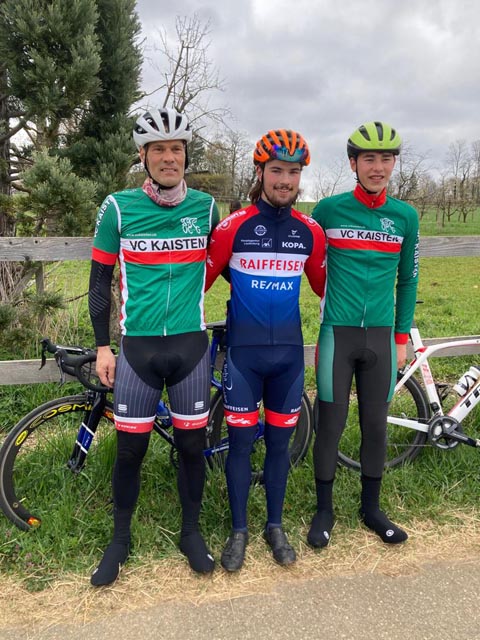 Die Erstplatzierten (von links): René Emmenegger (2.), Tim Brutschi (1.), Lars Emmenegger (3.). Foto: zVg