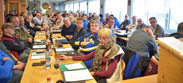 Grossaufmarsch zum Aargauer Rapport mit den lokalen Organisatoren für das Eidgenössische Feldschiessen vom 2 bis 4. Juni. Foto: wr