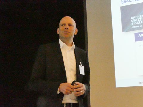 Günther Loidl stellte die Pläne der Firma Bachem vor. Fotos: Jörn Kerckhoff