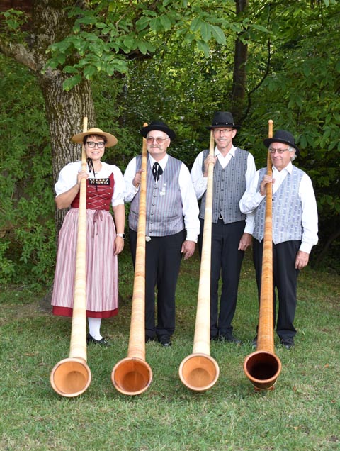 Alphornbläser vom Sonnenberg. Foto: zVg