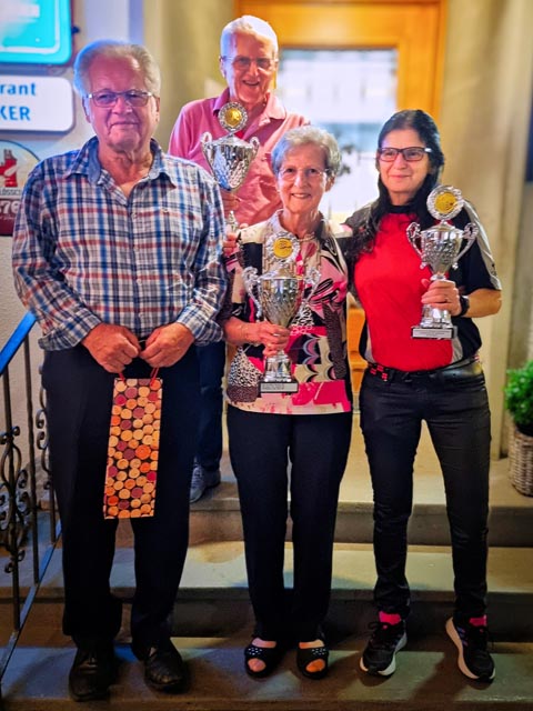 Kurt Bühler, R. Waldmeier, Sonja Waldmeier, Daniela Wächter. Foto: U. Bögle