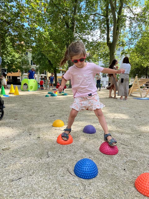 Neue Bewegungserfahrungen machen. Foto: zVg