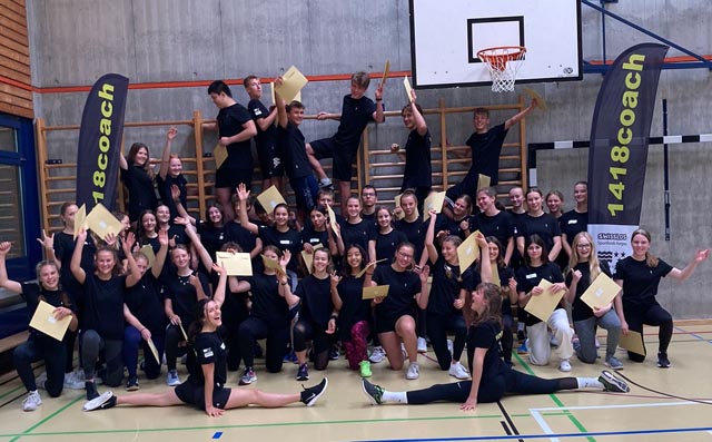 Am Ausbildungswochenende vom 19./20. August schlossen insgesamt 46 Jugendliche die 1418coach-Ausbildung in den Sportarten Turnen, Geräteturnen und Kunstturnen ab. Foto: Kanton Aargau/Sabrina Hofer