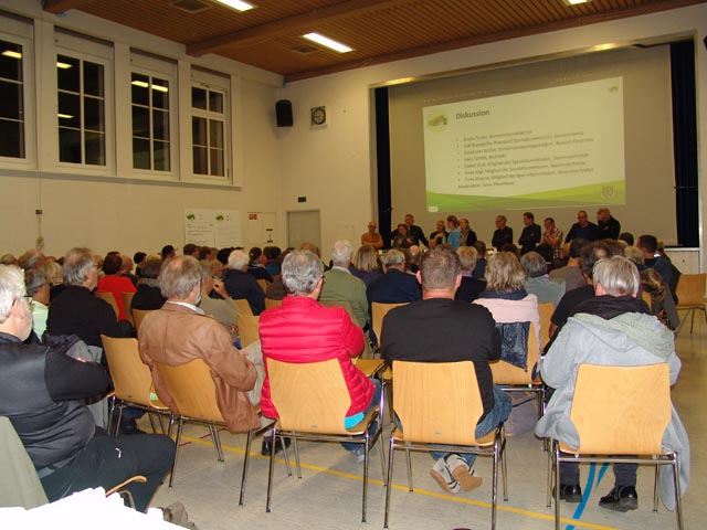 Grosses Interesse der Zeininger Bevölkerung am Neubau des MZG «Aennermatt». Foto: zVg