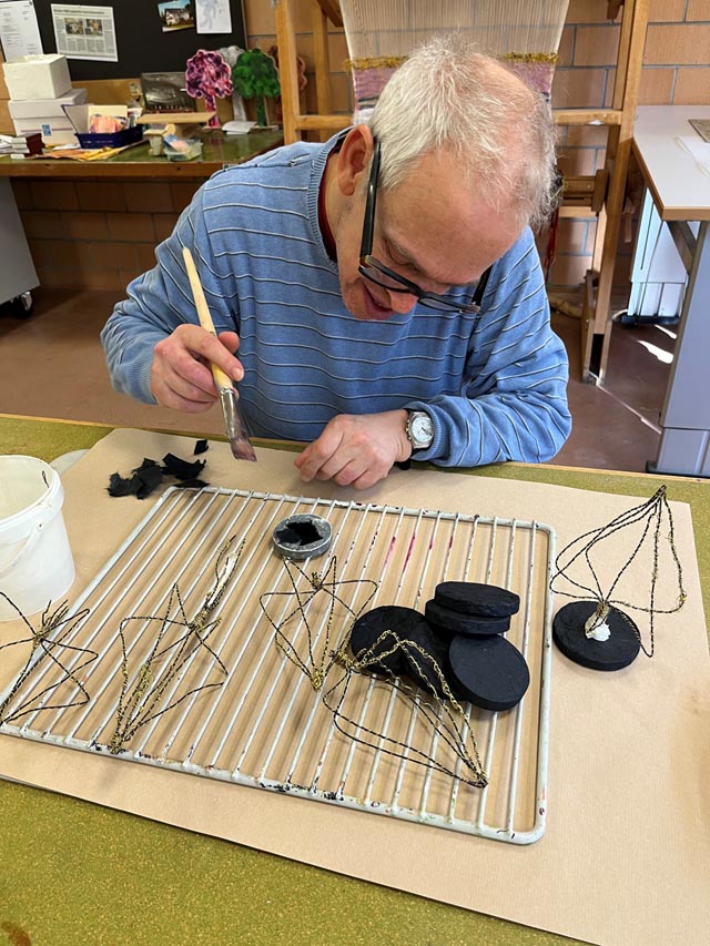 In den Ateliers wurde fleissig gebastelt. Foto: zVg