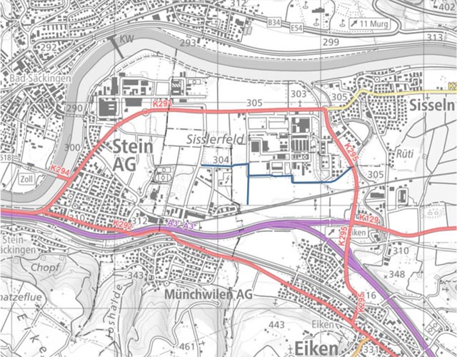 Abbildung 2 aus dem Bericht zum kantonaler Nutzungsplan «Südspange ESP Sisslerfeld» vom 2. Mai 2023: Sisslerfeld mit Nationalstrassen (violett), Kantonsstrassen (rot, orange, gelb) und der Südspange Sisslerfeld inklusive Erschliessungsstrasse Freiverlad (blau).Quelle: Departement Bau, Verkehr und Umwelt; swisstopo