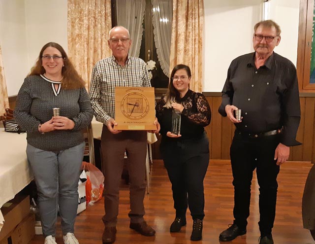 Bild (von links): Franziska Gasser, Karl Plüer, Sabrina Dietwyler und Christoph Derrer. Foto: René Mahrer