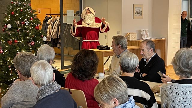 Der Chlaus kam zu Besuch bei den Senioren für Senioren Möhlin. Foto: zVg