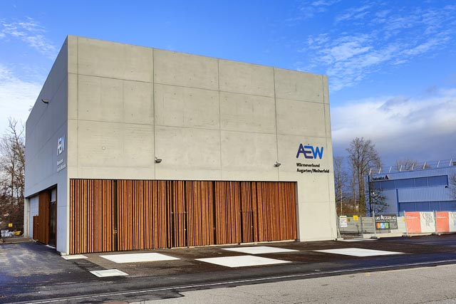 AEW-Wärmeverbund Rheinfelden Augarten-Weiherfeld: Die neue Wärmezentrale «Chloosfeld» ist in Betrieb. Foto: zVg