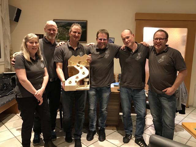 Zeiningen: Präsidentenwechsel beim Einbeiner-Club