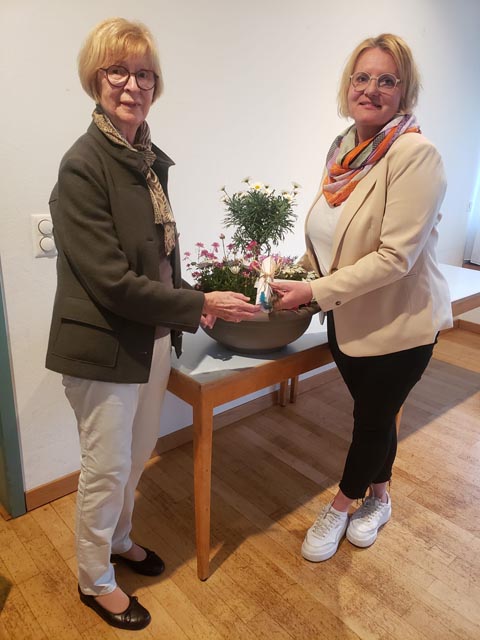 Doris Rebmann-Weiss (rechts) übernimmt das Präsidium von Ursula Jutzi. Foto: zVg