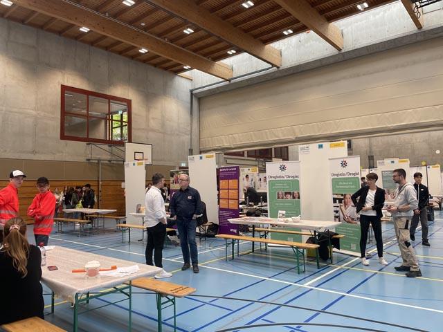 Die bisher grösste Ausgabe von «Schule trifft Wirtschaft» fand grossen Anklang. Foto: Lilia Staiger 