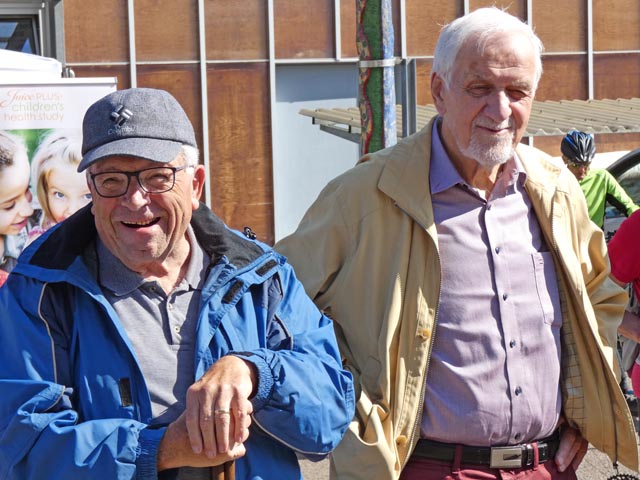 Die beiden Ehrenmitglieder Peter Bircher (links) und Geri Hirt. Foto: Jörg Wägli